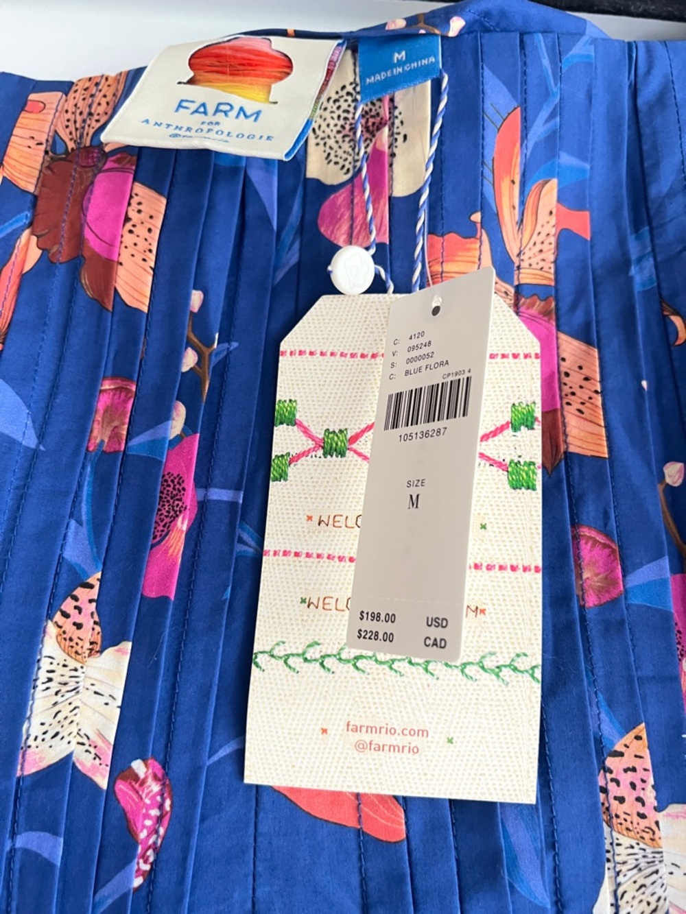 FARM Rio Blue Floral Pintuck Midi Skirt Size Medium NWT - Picture 6 of 16